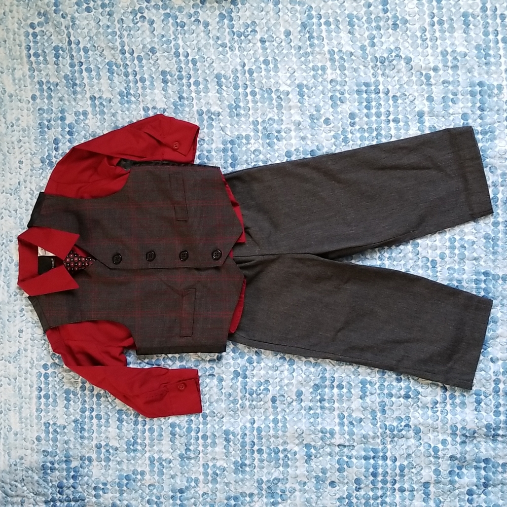 Van Heusen 4 piece dress pant set - size 2T boys